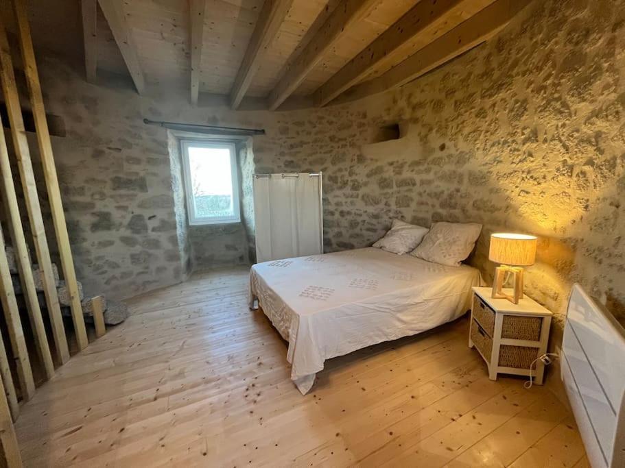 Loue Ancien Moulin A Vent Avec Piscine Et Jacuzzi Villa Neuvy-Bouin Kültér fotó